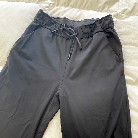 lululemon athletica Pants - Lululemon Stretch High Rise Crop 23” - size 6. WORN ONCE